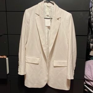 White new blazer with tag